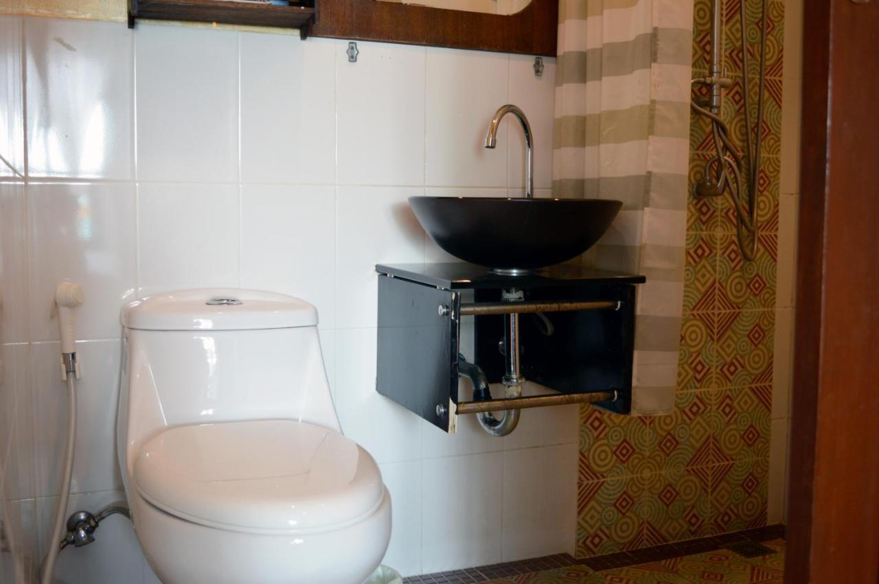 De Nawarat Chiangmai Boutique Apartment เชียงใหม่ ภายนอก รูปภาพ