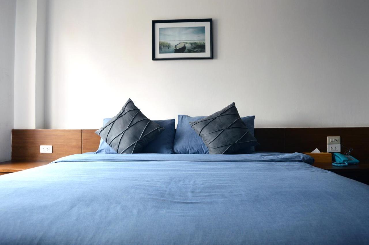 De Nawarat Chiangmai Boutique Apartment เชียงใหม่ ภายนอก รูปภาพ