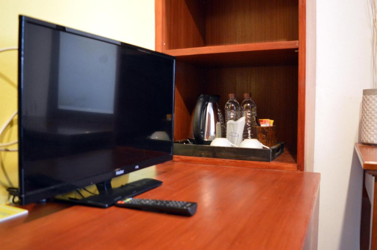 De Nawarat Chiangmai Boutique Apartment เชียงใหม่ ภายนอก รูปภาพ