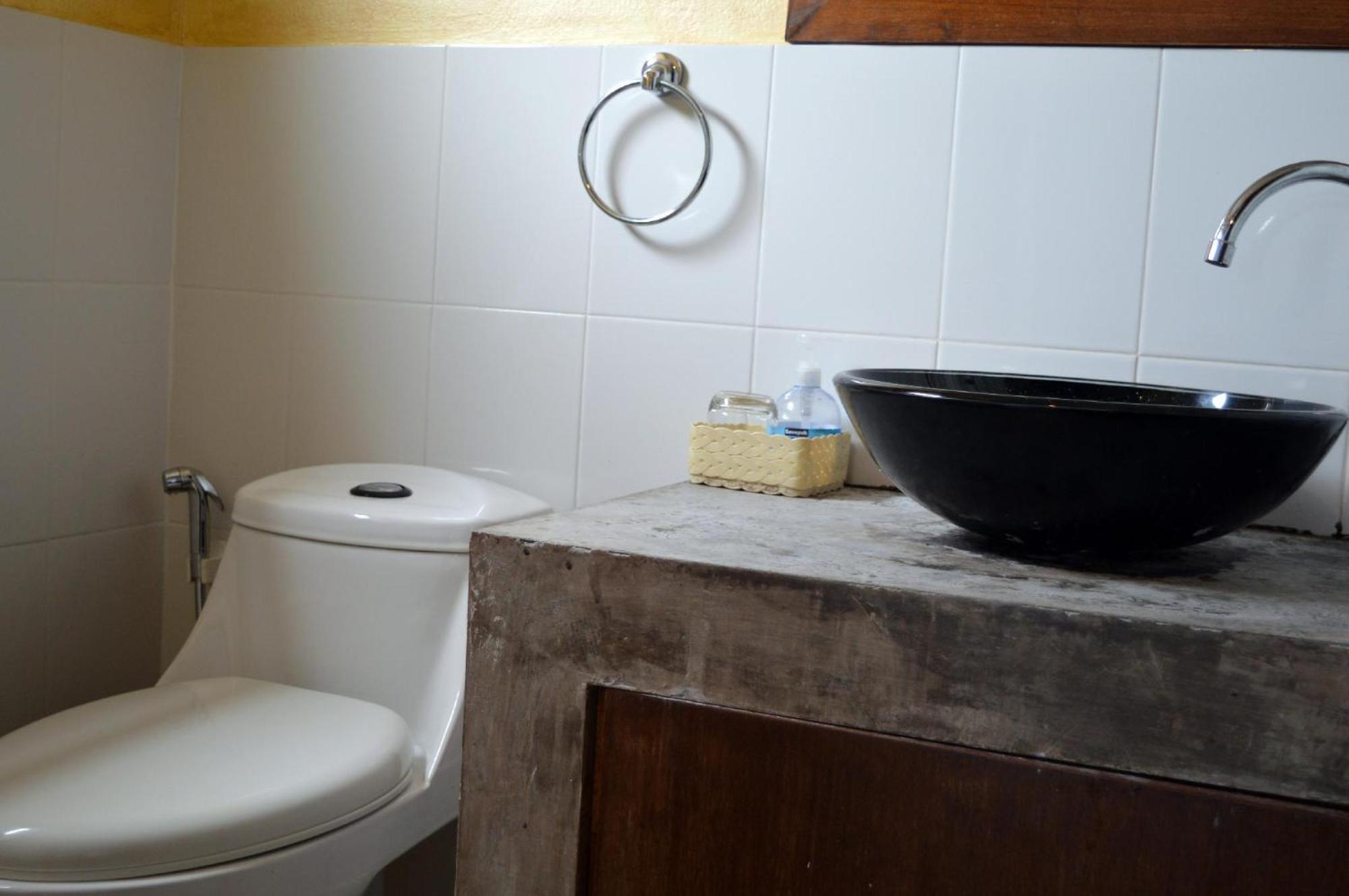 De Nawarat Chiangmai Boutique Apartment เชียงใหม่ ภายนอก รูปภาพ