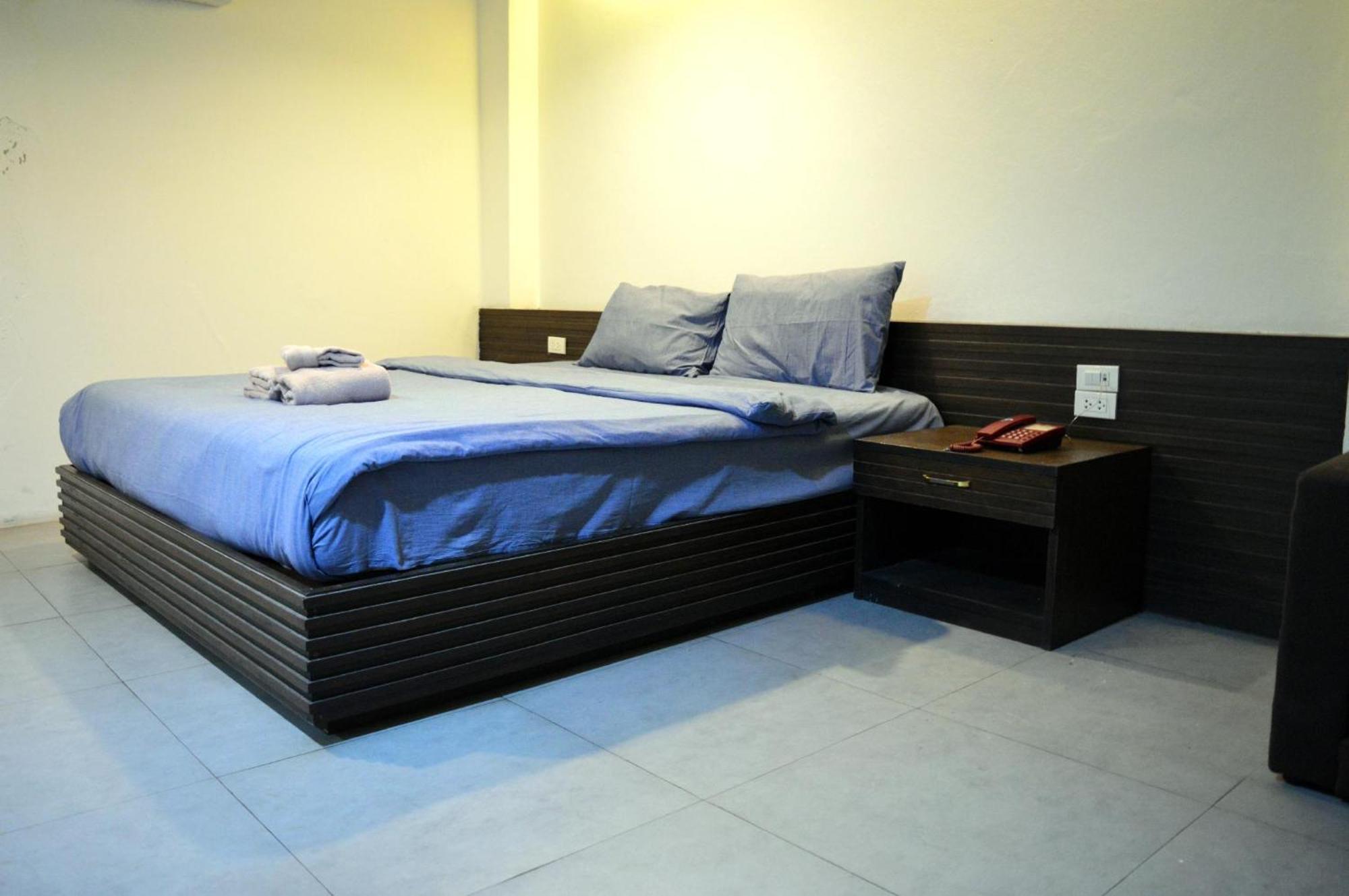 De Nawarat Chiangmai Boutique Apartment เชียงใหม่ ภายนอก รูปภาพ