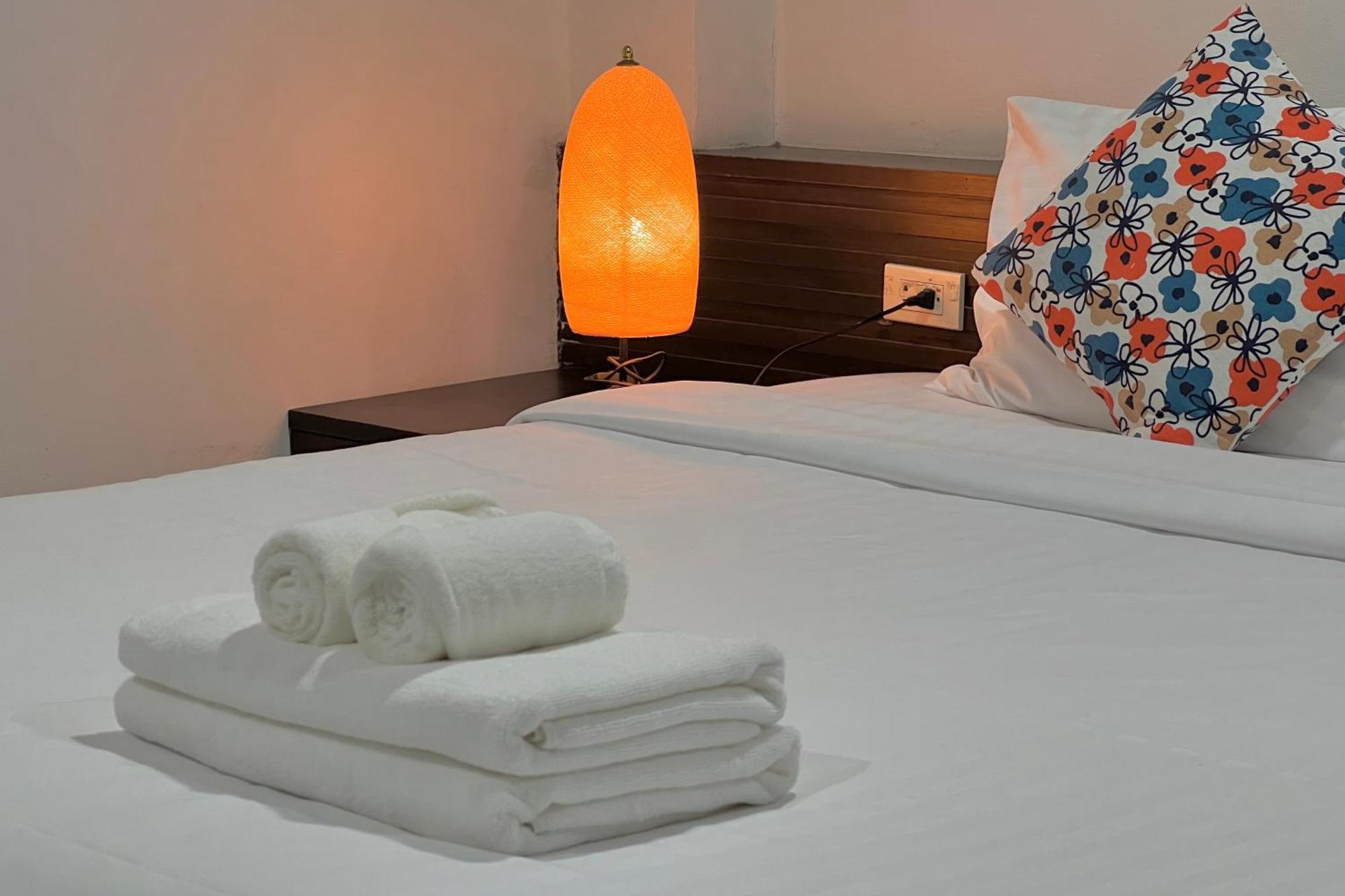 De Nawarat Chiangmai Boutique Apartment เชียงใหม่ ภายนอก รูปภาพ