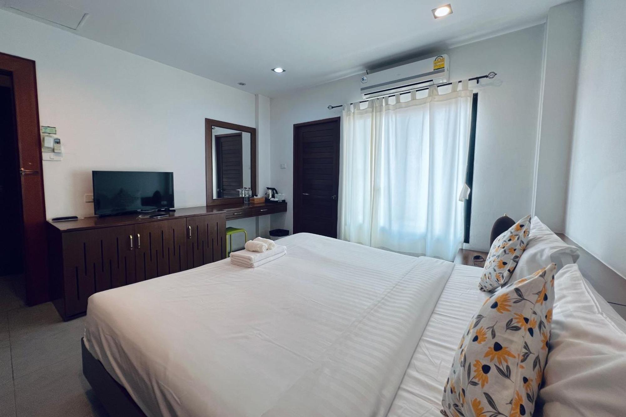 De Nawarat Chiangmai Boutique Apartment เชียงใหม่ ภายนอก รูปภาพ